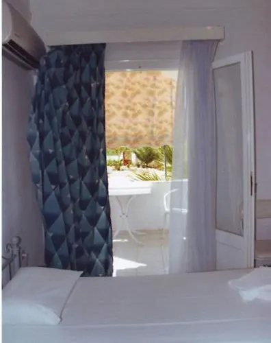 Aparthotel Angela's Galissas