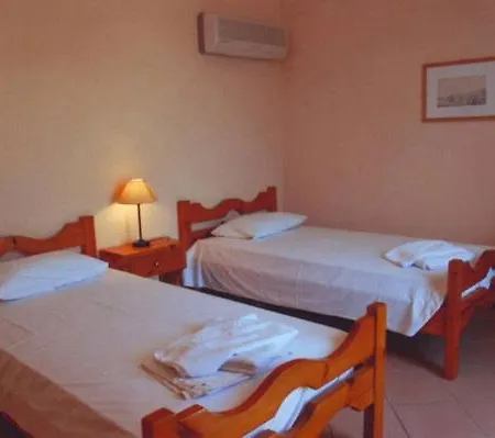 Angela's Aparthotel *