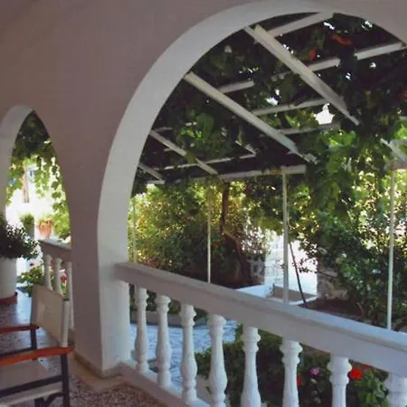 Angela's 加利萨斯